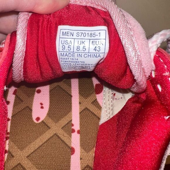 Saucony MEN 9.5 G9 Shadow 5 Scoops Strawberry vanilla ice cream sneakers RARE!!! - Picture 12 of 16